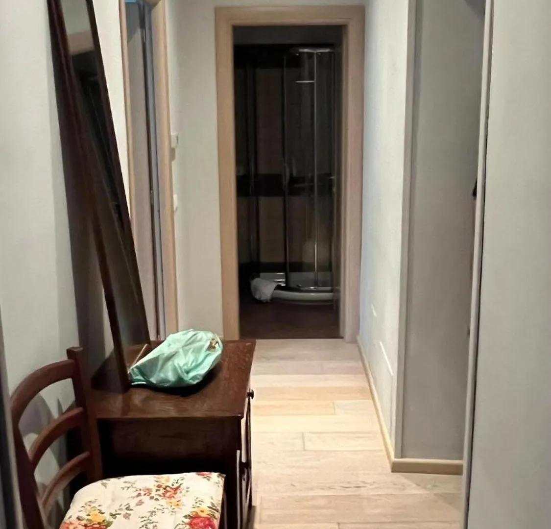 Dng House - Vatican 80 Square Rom